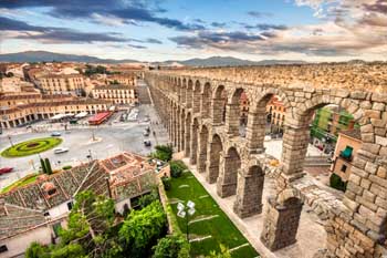 Acueducto romano de Segovia, España