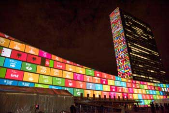 Los 17 ODS decoran la sede de la ONU en Nueva York
